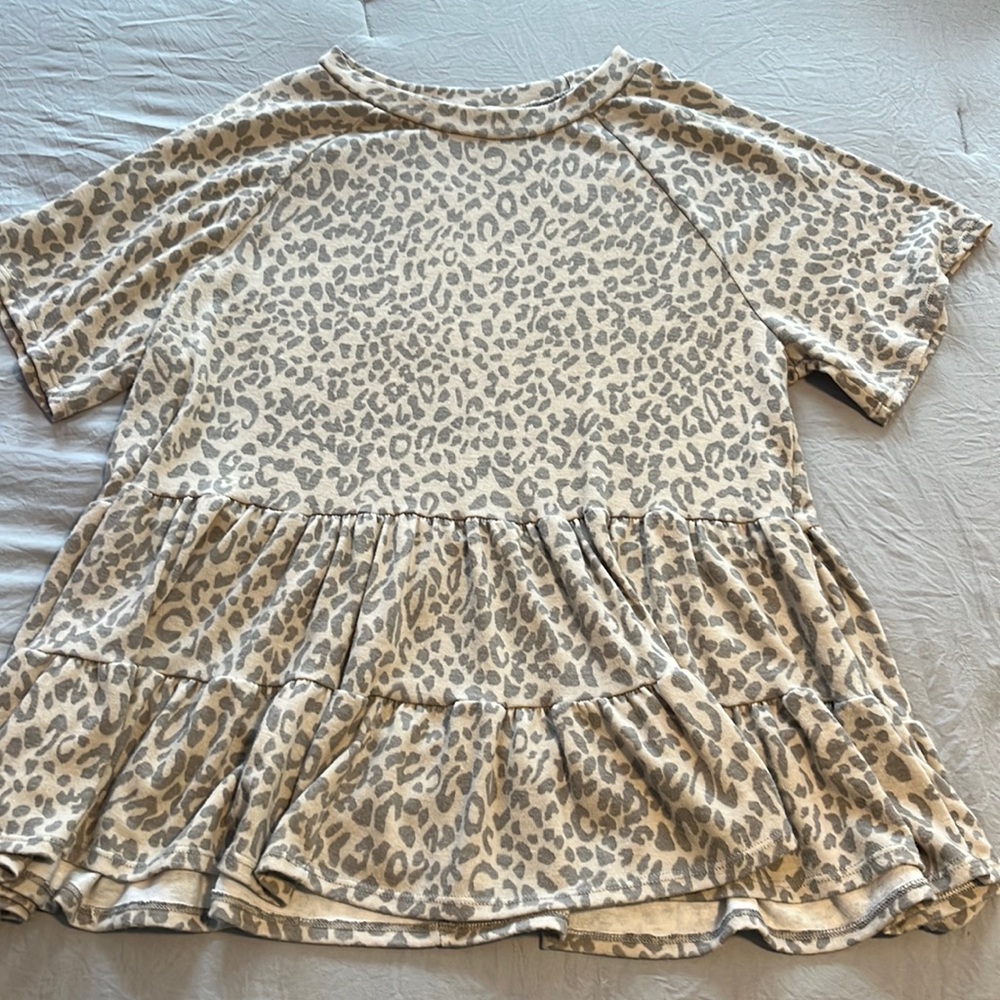 leopard print top